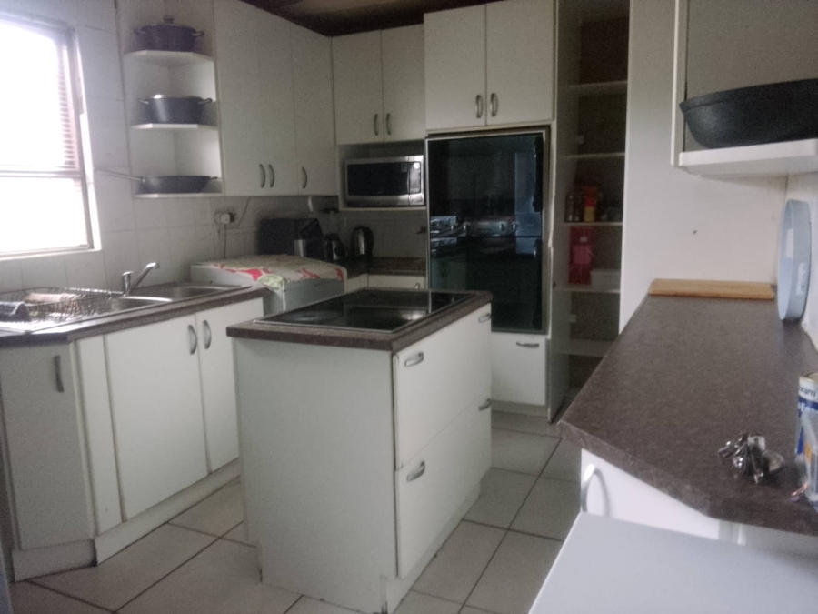 3 Bedroom Property for Sale in Sherwood Eastern Cape